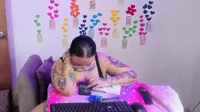 MiaYMolly webcam