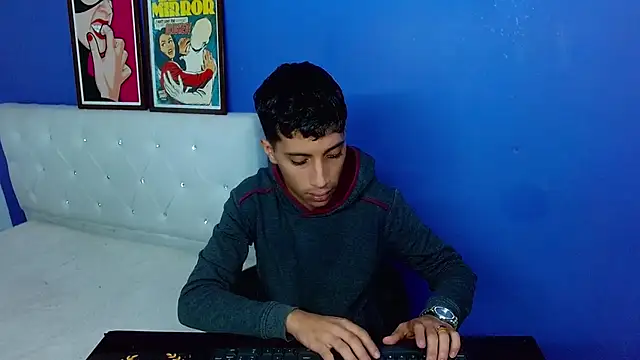 jl_brayan12 live cam on StripChat