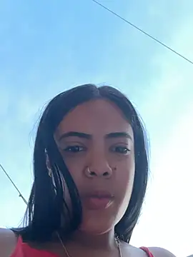 NAUGHTY_LITTLE_18 webcam
