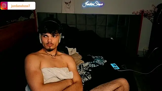 JordanShow webcam