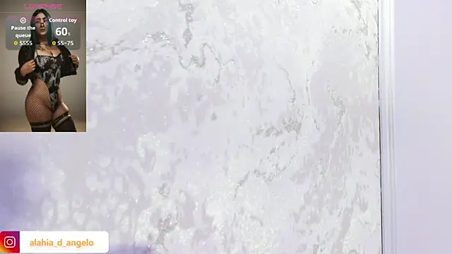 Alahia_Dangelo webcam