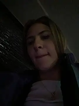 Andrea_19blonde webcam