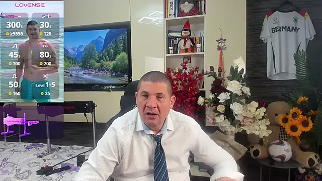 SpartacusDaddy48 webcam