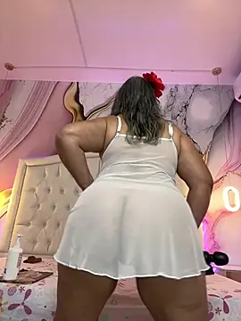 Lucy_Milf_474 webcam