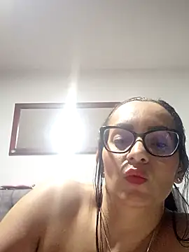 sarita_star webcam