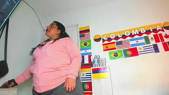 BBW_LATIN_BIGASSS webcam