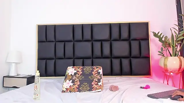 isabella_gloww webcam