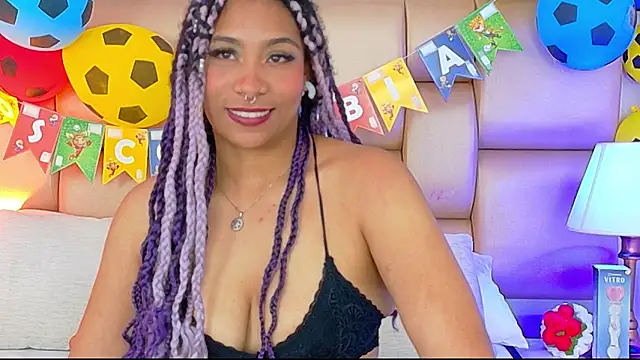 Aria_Peach_ webcam