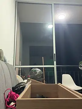 Pretty_Isadora webcam