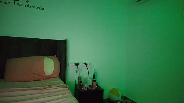 YasminQueen001 webcam