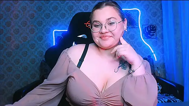 InLoveWithLife26 webcam