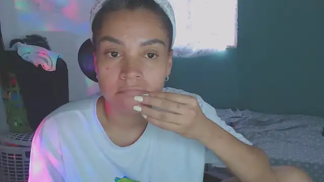 shayna_cute webcam
