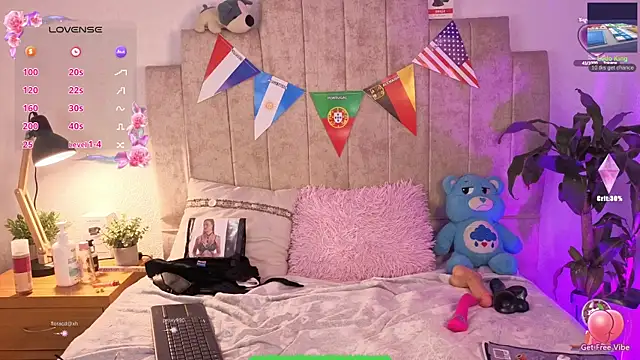 Emilly-hall webcam