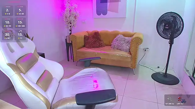 Baby_curly webcam