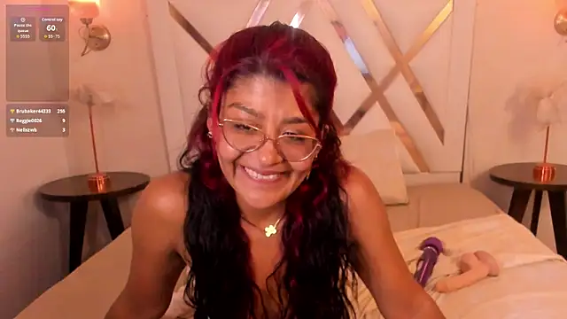 Sky_Collins_ webcam