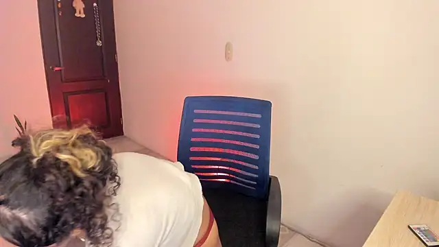 Lucia_Fuster webcam