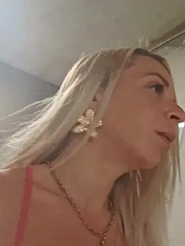 FranceSweetPT live sex cam