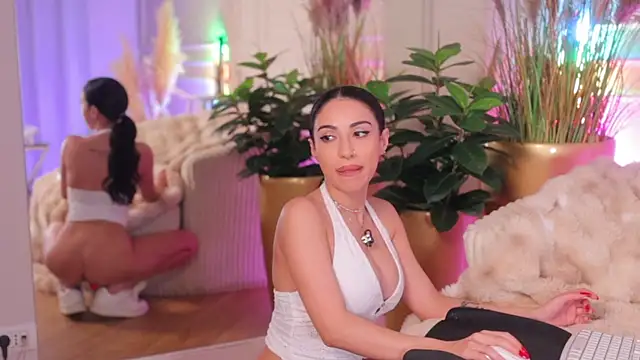 Anais_Bloom live sex cam