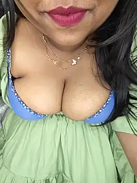 Curvy_Pooja webcam