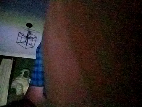 s_urprise webcam