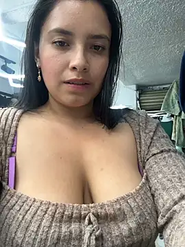 Miss_Bella_Flame webcam