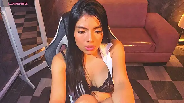 _Charlottee_b webcam