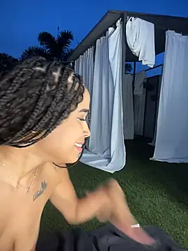 EmmaExoticaXXX webcam