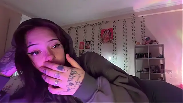 Raven_Armor webcam