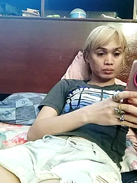 QueenSoreal webcam