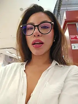 Karen_San_Miguel Live Webcam on Stripchat