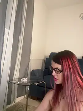 Alessia-Bloom live sex cam