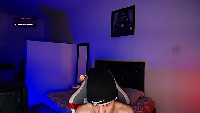 santiago_cutex Live Webcam on Stripchat