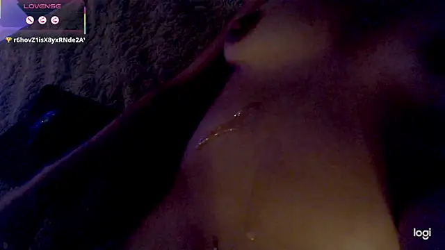 Iam_Luna webcam