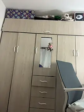 Emmily_19