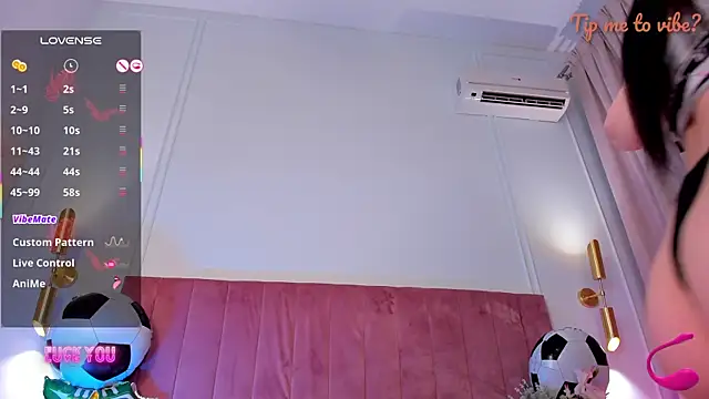 Mayzzie webcam