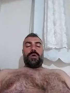 kevgir08's live cam