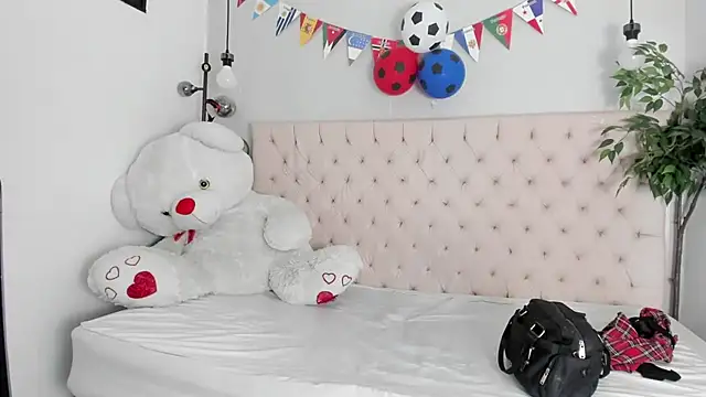 Victoria_Coleman webcam