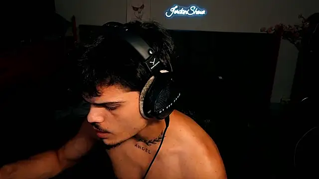 JordanShow webcam
