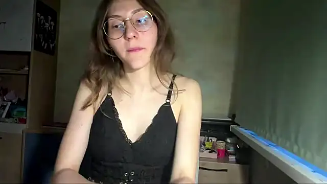 Miaaa_Moon webcam