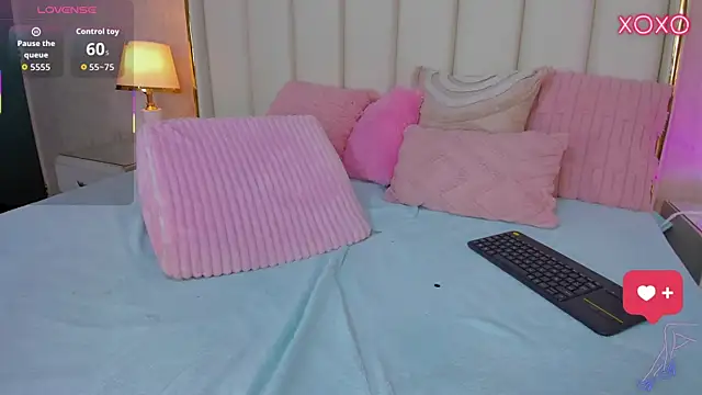 KaylaDavies webcam