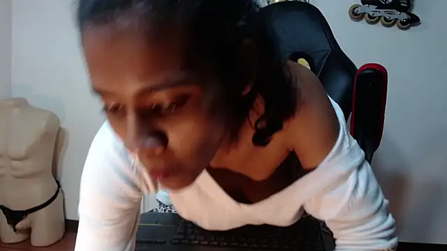 _QueenMarilyn webcam