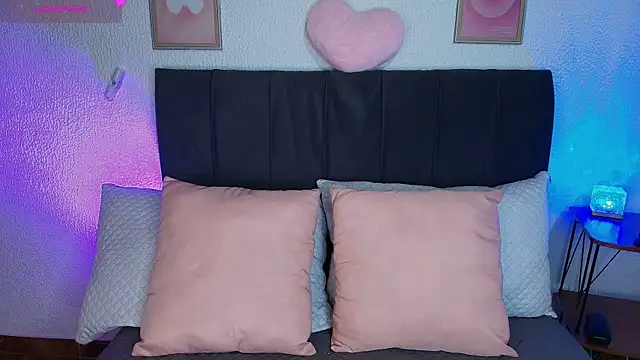 samm_curvy webcam
