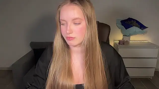 EvaMaddison webcam