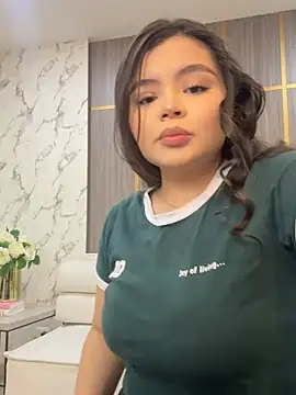 IsabellaAllen webcam