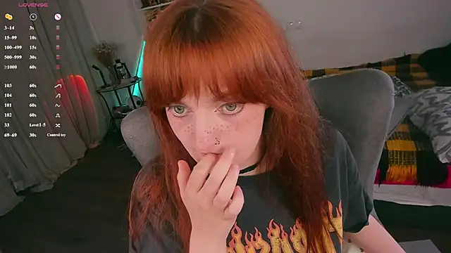 Alice_CutePerv webcam