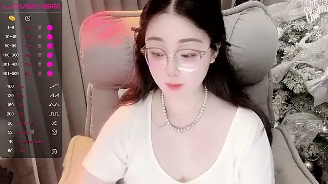 Monica-666888- webcam