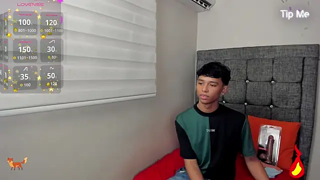 Little_Twink19x webcam