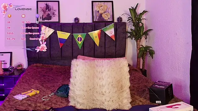 Mia_Collins_21 webcam