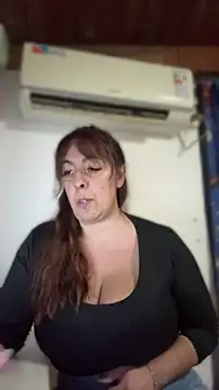 Sofyalone_ webcam