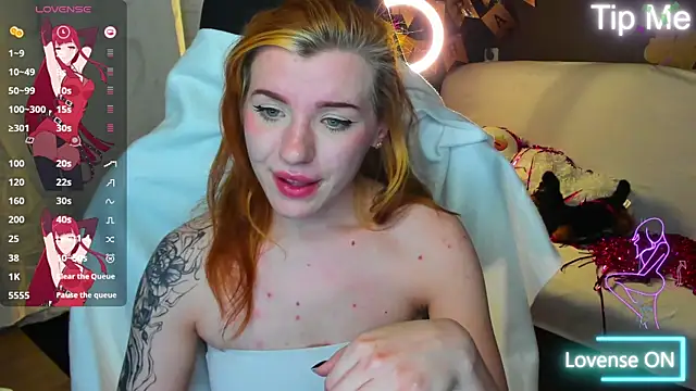 MeganNewCat webcam